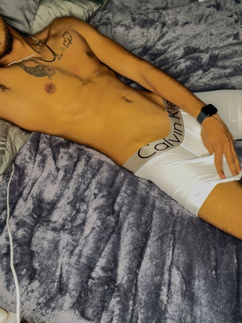 mraaronsteeleof OnlyFans Leaks (132 Photos and 69 Videos) 

 picture 2