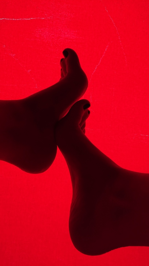 mrs_kink (Mrs_Kink) OnlyFans content 

 picture 2