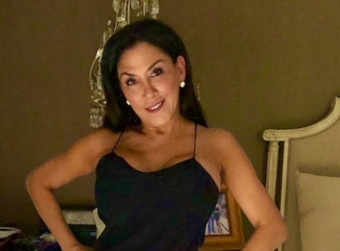 View mrsleetaylor OnlyFans content for free 

 picture 2