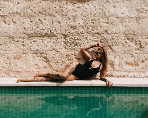 mrsninachartier (Mrs Nina Chartier) OnlyFans Leaked Pictures and Videos 

 picture 2