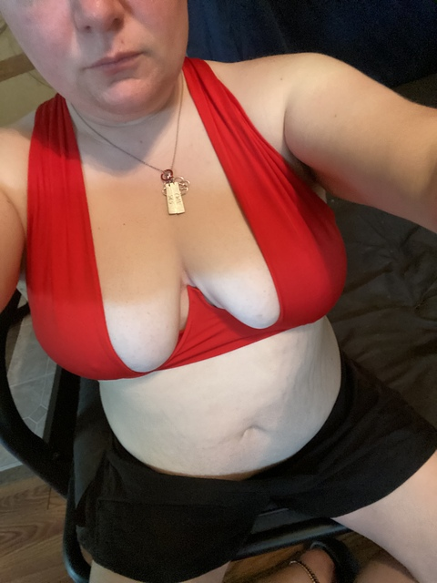 View Mrs. Sweettoes (mrssweettoes392) OnlyFans 60 Photos and 28 Videos leaked 

 picture 2