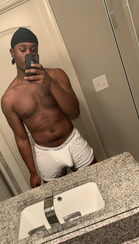 View Twan (mrtwan) OnlyFans 4 Photos and 1 Videos for free 

 picture 2