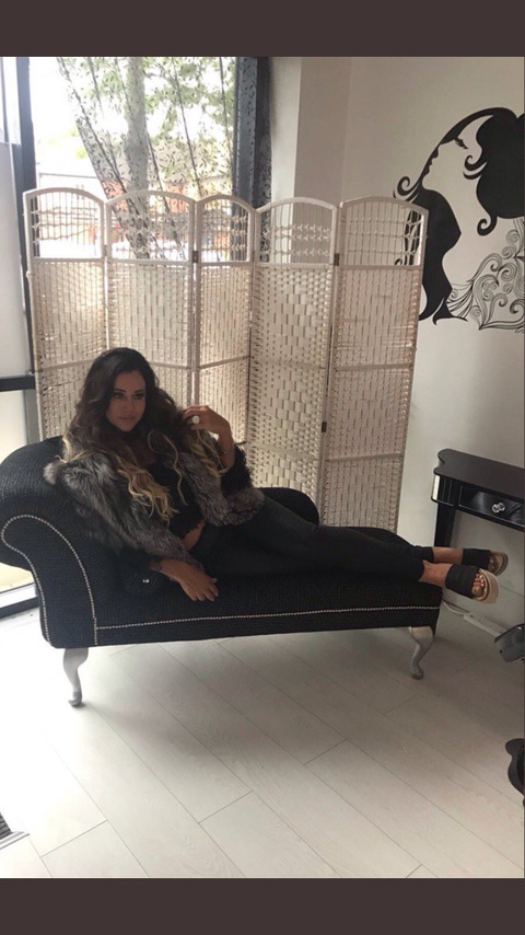 Download mslisaappleton OnlyFans content for free 

 picture 2