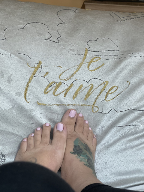 Get Free access to @msprettytoes0521 Leaked OnlyFans 

 picture 2