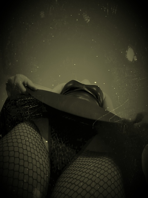 View mstoras20 OnlyFans content for free 

 picture 2