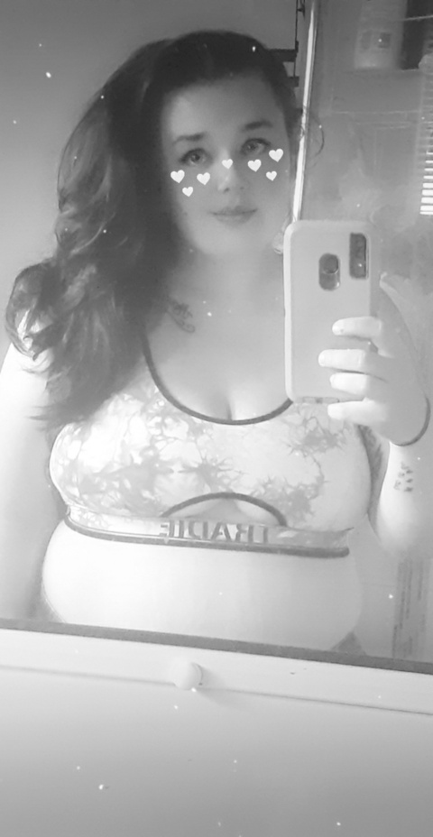 mummabear94 (Danii) OnlyFans Leaked Pictures & Videos 

 picture 2