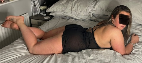 mumwifeuk OnlyFans Leaks 

 picture 2