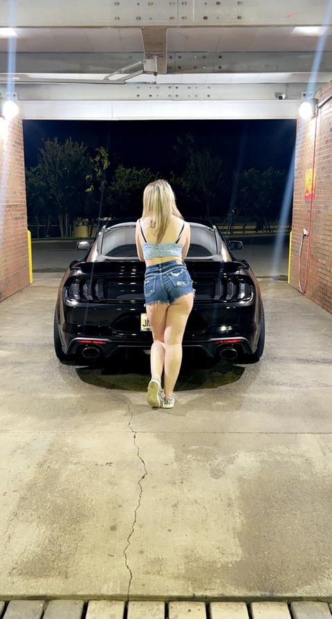 View mustangchick4727 OnlyFans content for free 

 picture 2