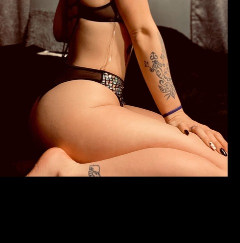 myapplepie (Mara) OnlyFans Leaked Pictures and Videos 

 picture 2