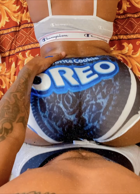 mylkmarie561 OnlyFans Leak (0 Photos and 11 Videos) 

 picture 2