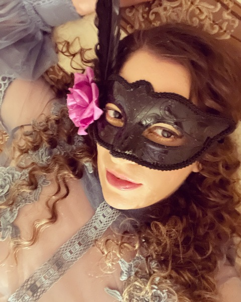 View Mystery Mistress (mysterymistress13) OnlyFans 33 Photos and 3 Videos leaks 

 picture 2