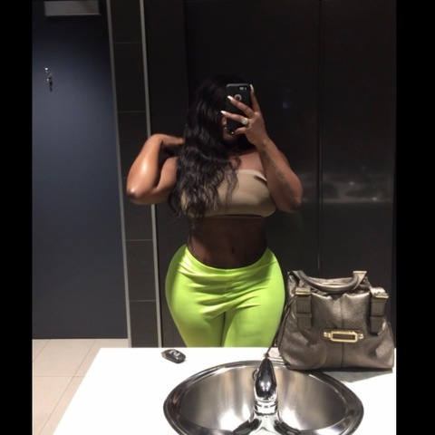 mz.jupiter OnlyFans Leaks 

 picture 2
