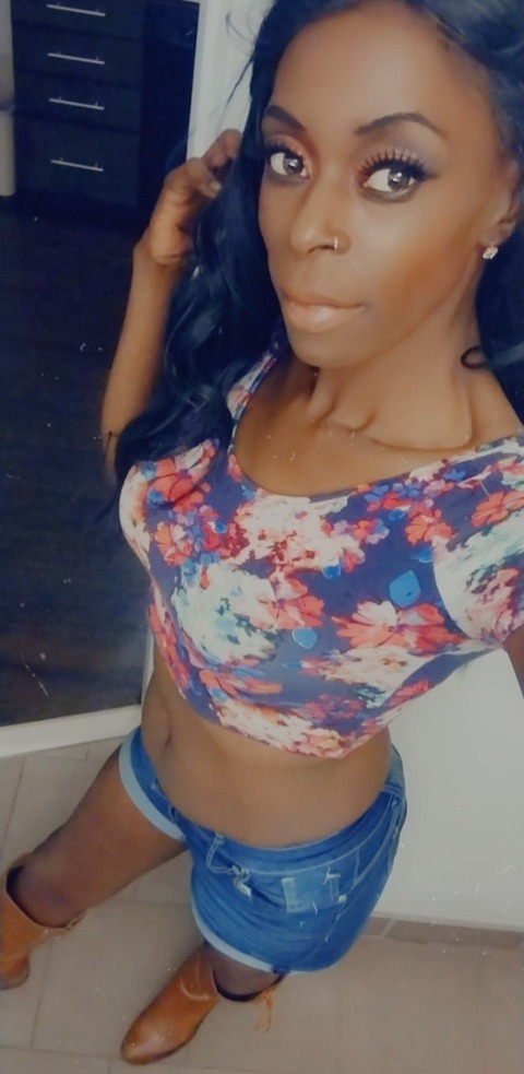 naebaby69 (LadyLegs✨) OnlyFans Leaked Pictures & Videos 

 picture 2