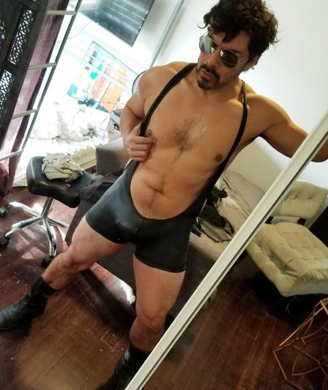 nakedbarberlv OnlyFans Leak (11 Photos and 11 Videos) 

 picture 2