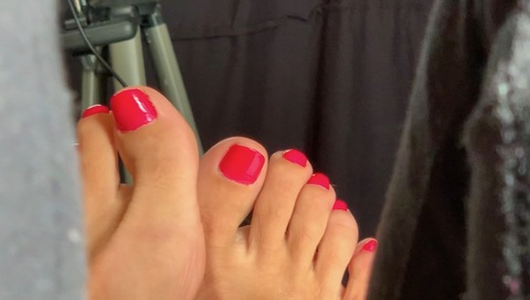 View nakedtraveler-nt OnlyFans content for free 

 picture 2