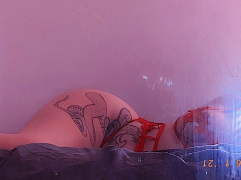 View nana.gllt OnlyFans content for free 

 picture 2