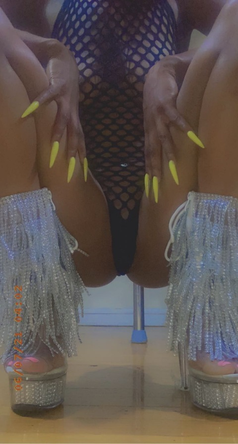 @nastybubz leaks Onlyfans gallery free 

 picture 2