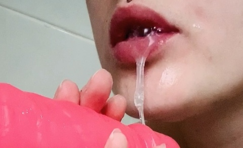 View natalyadream OnlyFans content for free 

 picture 2