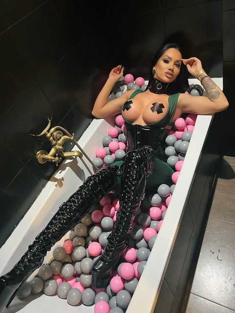 Get Free access to nattashablack (Mistress Nattasha Black) Leaked OnlyFans 

 picture 2