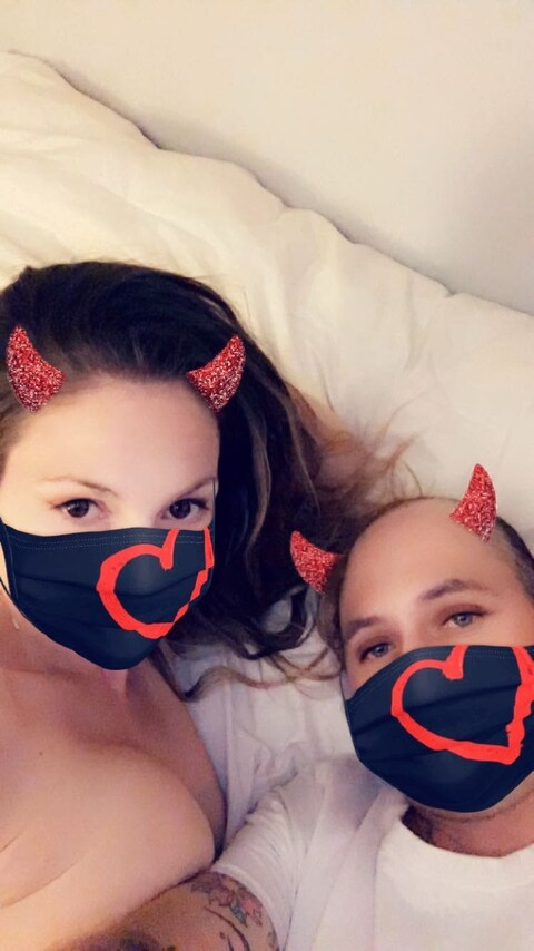 View Trueromancexxx (naughtycpl69) OnlyFans 11 Photos and 15 Videos leaked 

 picture 2