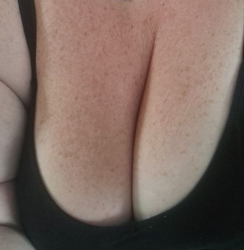 View naughtygirl84x (Naughty girl) OnlyFans 23 Photos and 14 Videos leaks 

 picture 2