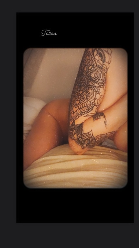naughtymisslila OnlyFans Leaks 

 picture 2