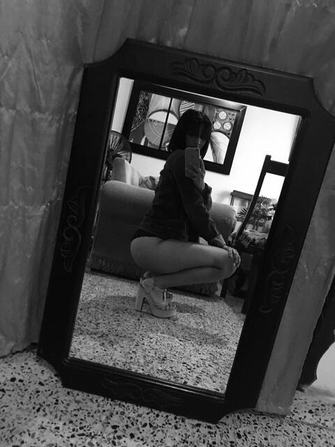 nayelisc (Nayelis De la hoz) OnlyFans content 

 picture 2