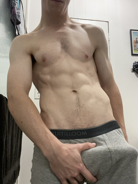 nboxed OnlyFans Leak (4 Photos and 3 Videos) 

 picture 2