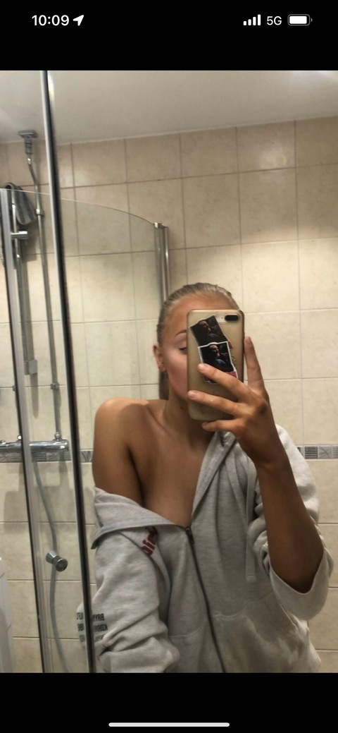 need.a.sugerdaddy OnlyFans Leaked (15 Photos and 0 Videos) 

 picture 2