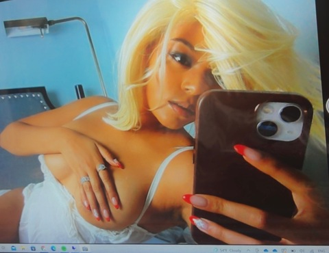 nelleville (🍓) OnlyFans Leaked Pictures & Videos 

 picture 2