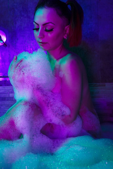 View Eros_neon (neon_dpn) OnlyFans 124 Photos and 1 Videos leaked 

 picture 2