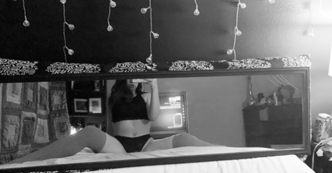 neonglamm OnlyFans Leaked 

 picture 2