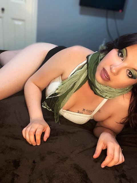 View nerdymomnextdoor (Nerdy Mom) OnlyFans 210 Photos and 36 Videos leaks 

 picture 2