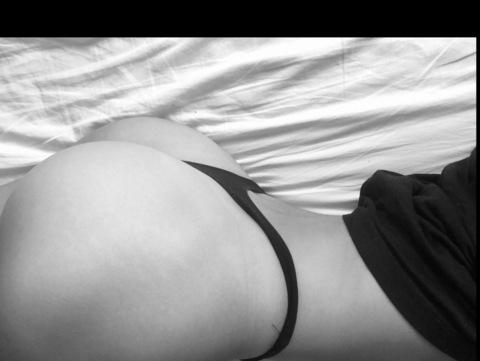 nessaa.888 OnlyFans Leak (6 Photos and 0 Videos) 

 picture 2