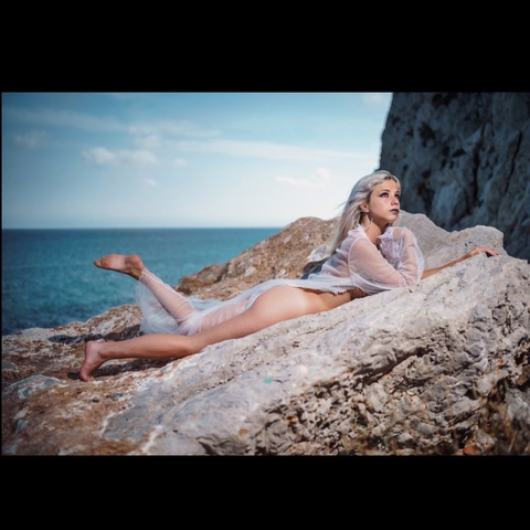 Get Free access to nex.x.xt (Nexxxt 🦋) Leaked OnlyFans 

 picture 2