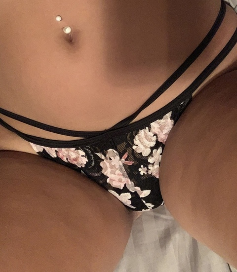 ni.cole1 (Nicole 😈) OnlyFans Leaked Videos and Pictures 

 picture 2