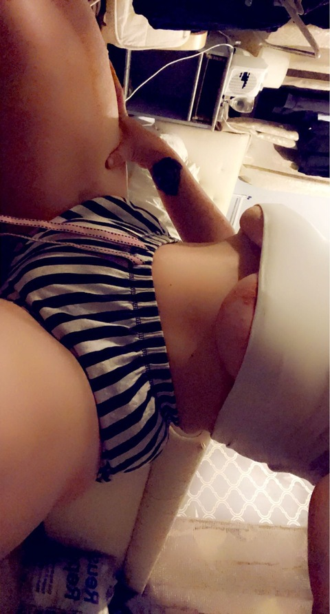 nicmay OnlyFans Leaked (50 Photos and 5 Videos) 

 picture 2