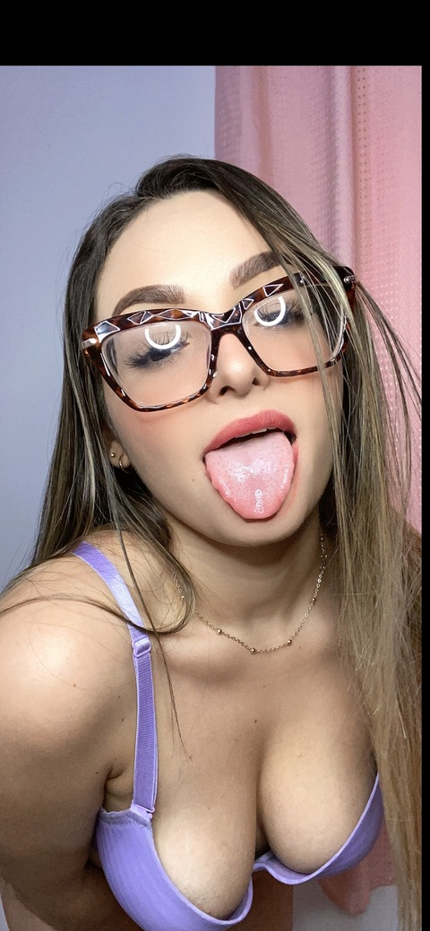 nicollelashes OnlyFans Leak 

 picture 2