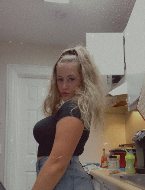 nikiebandz (NIKKI) free OnlyFans Leaked Pictures & Videos 

 picture 2