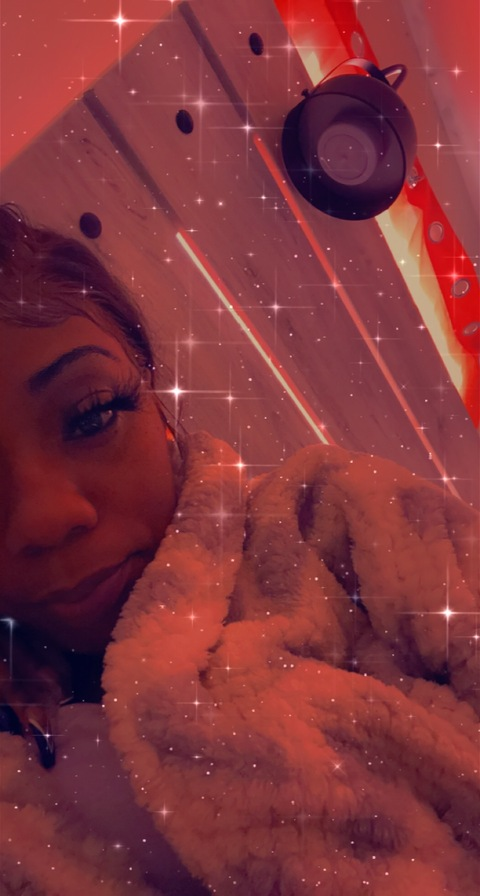 Download nikkie_dreams OnlyFans content for free 

 picture 2