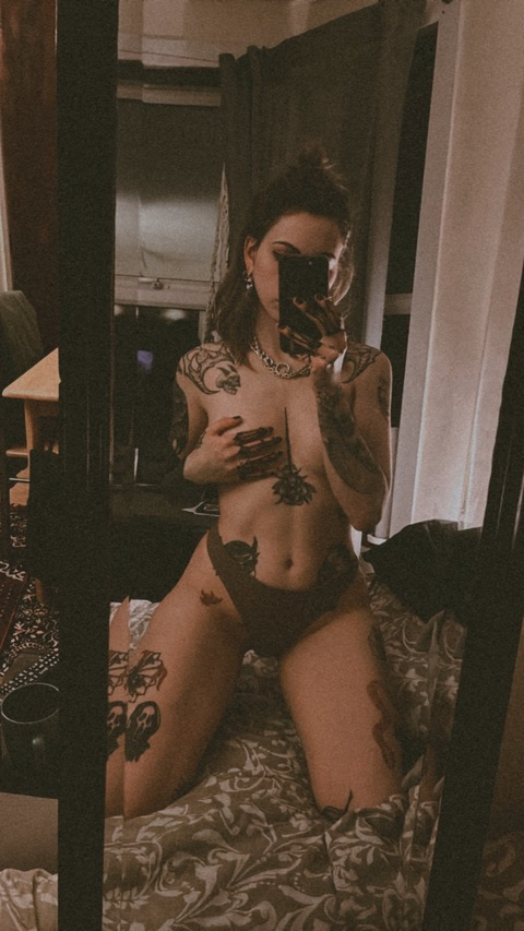 View nooir (NOOIR) OnlyFans 8 Photos and 3 Videos for free 

 picture 2