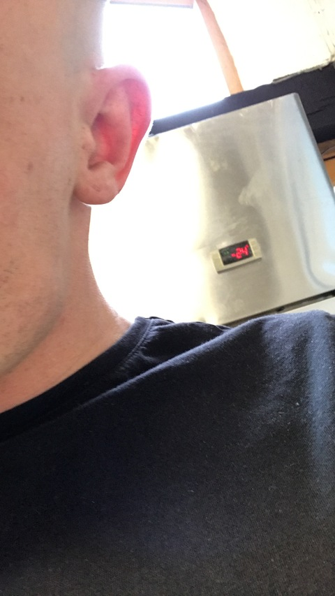 View notsoshyguy92 OnlyFans content for free 

 picture 2