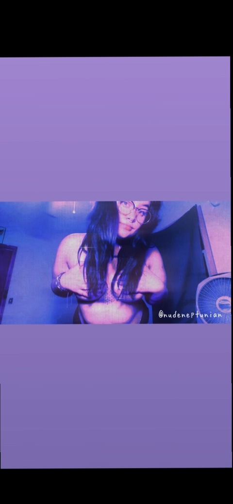 nudeneptunian OnlyFans Leak 

 picture 2