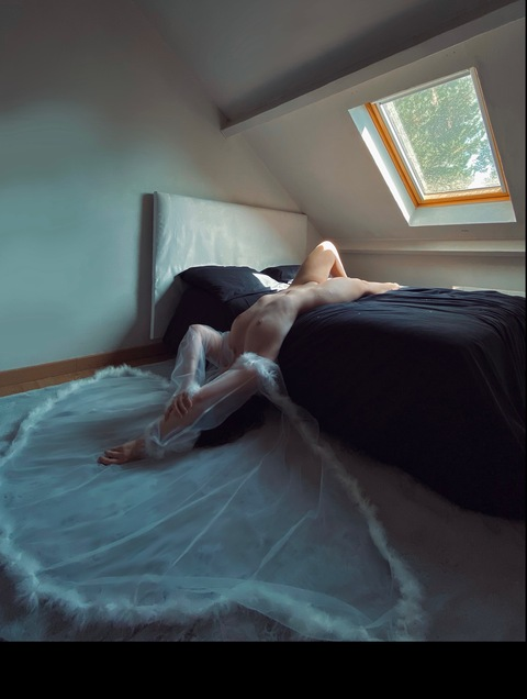 Download nyeupe OnlyFans content for free 

 picture 2