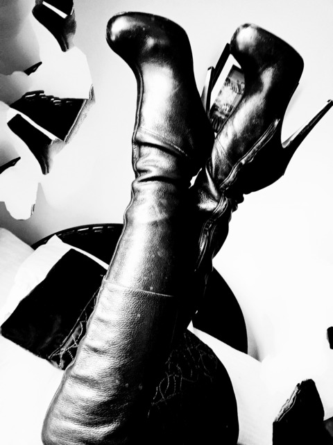 View nzdominatrix (MDA) OnlyFans 258 Photos and 93 Videos gallery 

 picture 2