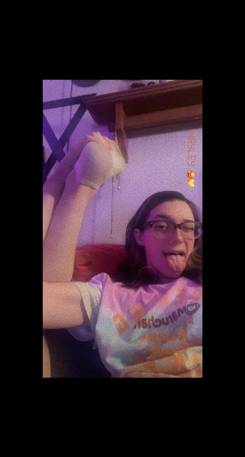 officialhayleynicole (Babygirl 😛👑) free OnlyFans content 

 picture 2