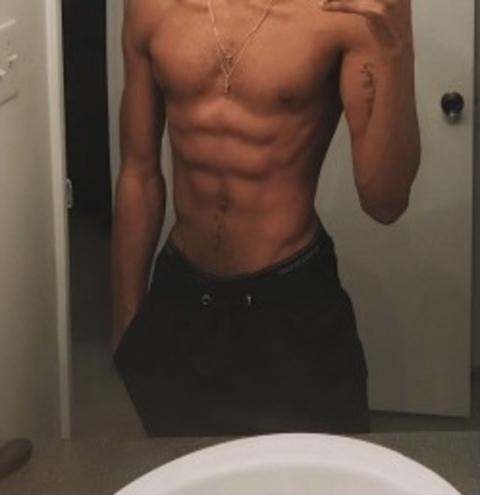 ohhhhgawd (Ohhhhgawd) OnlyFans Leaked Pictures & Videos 

 picture 2