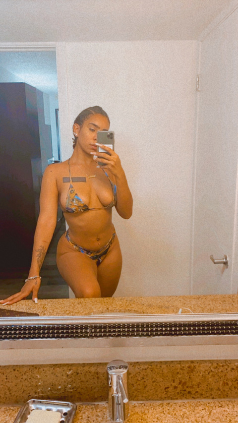 ohsoyouchristine OnlyFans Leaked (6 Photos and 31 Videos) 

 picture 2