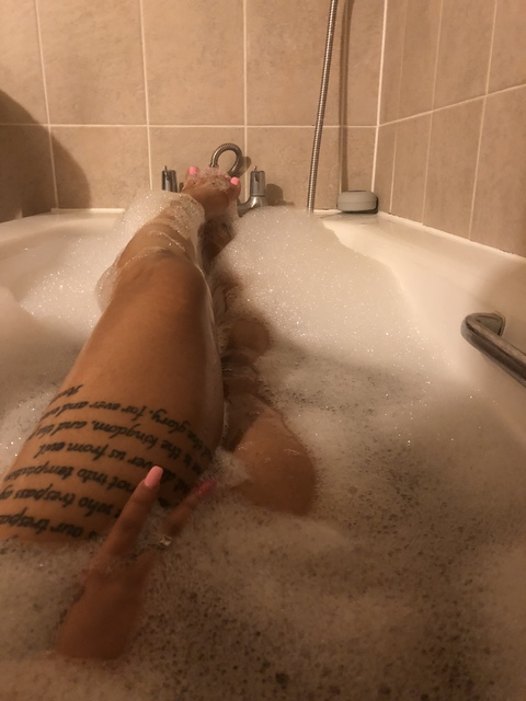 ohsoyourpaige OnlyFans Leak 

 picture 2