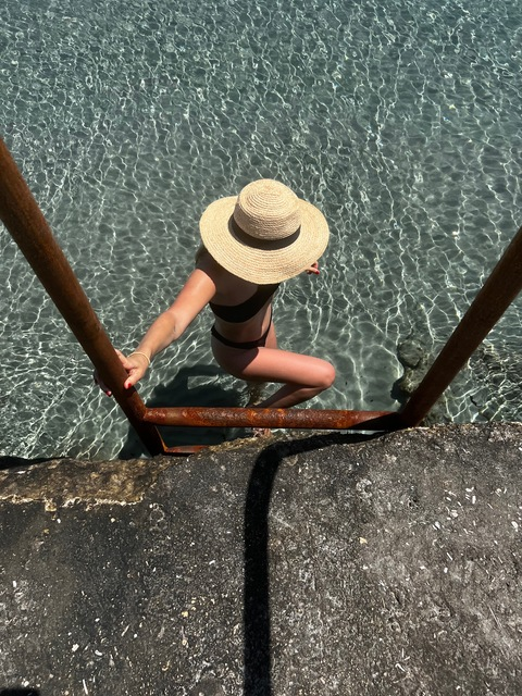Onlyfans free content olivia-heather 

 picture 2